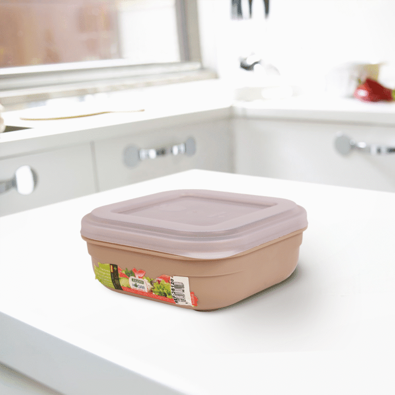 Food storage beige box with 0.7L capacity practical and stylish design